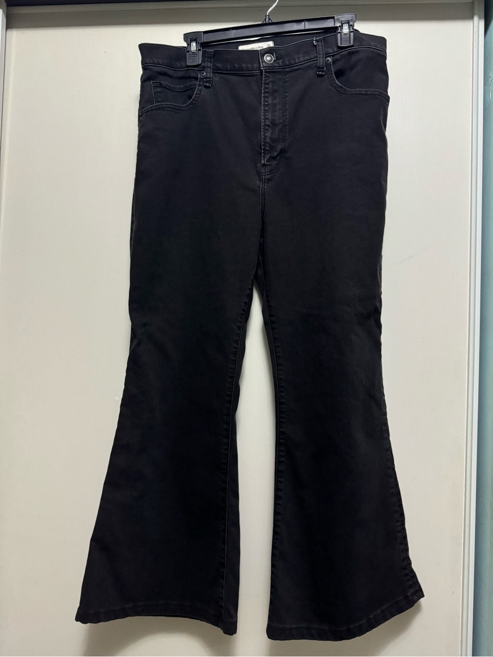 Abercrombie ‘The Flare Ultra High Rise’ Black Denim Jeans Size 16